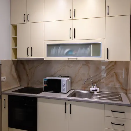 Apartament Happy 1 *