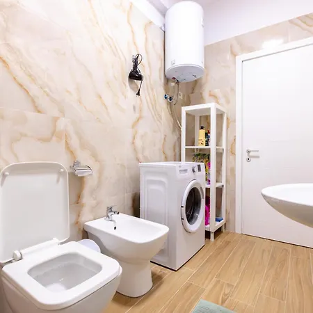 Happy 1 Apartament *