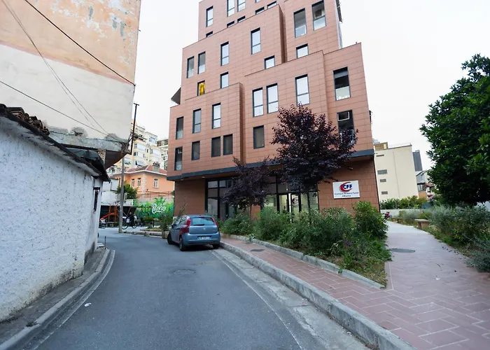 Happy 1 * Τίρανα